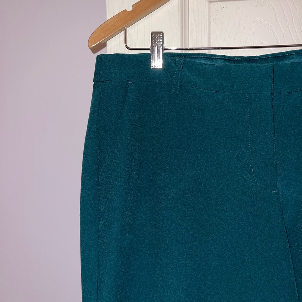 Express Teal Women's Pants 14 short and matching Top (large) Set - Picture 3 of 14